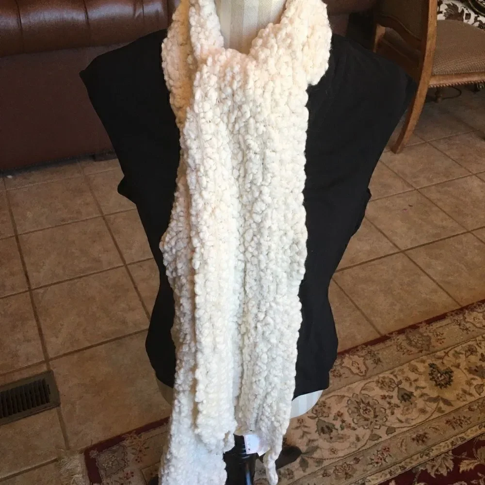 HOMEMADE HAND Knit Scarf!